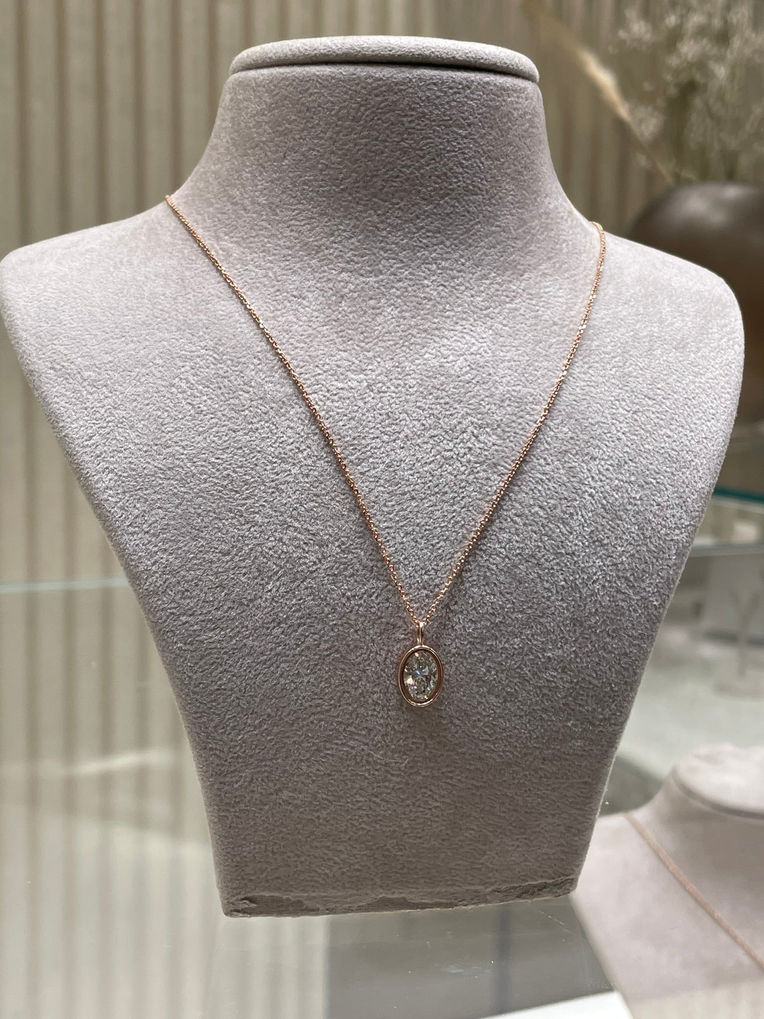 Oval Bezel Setting Neckalce
