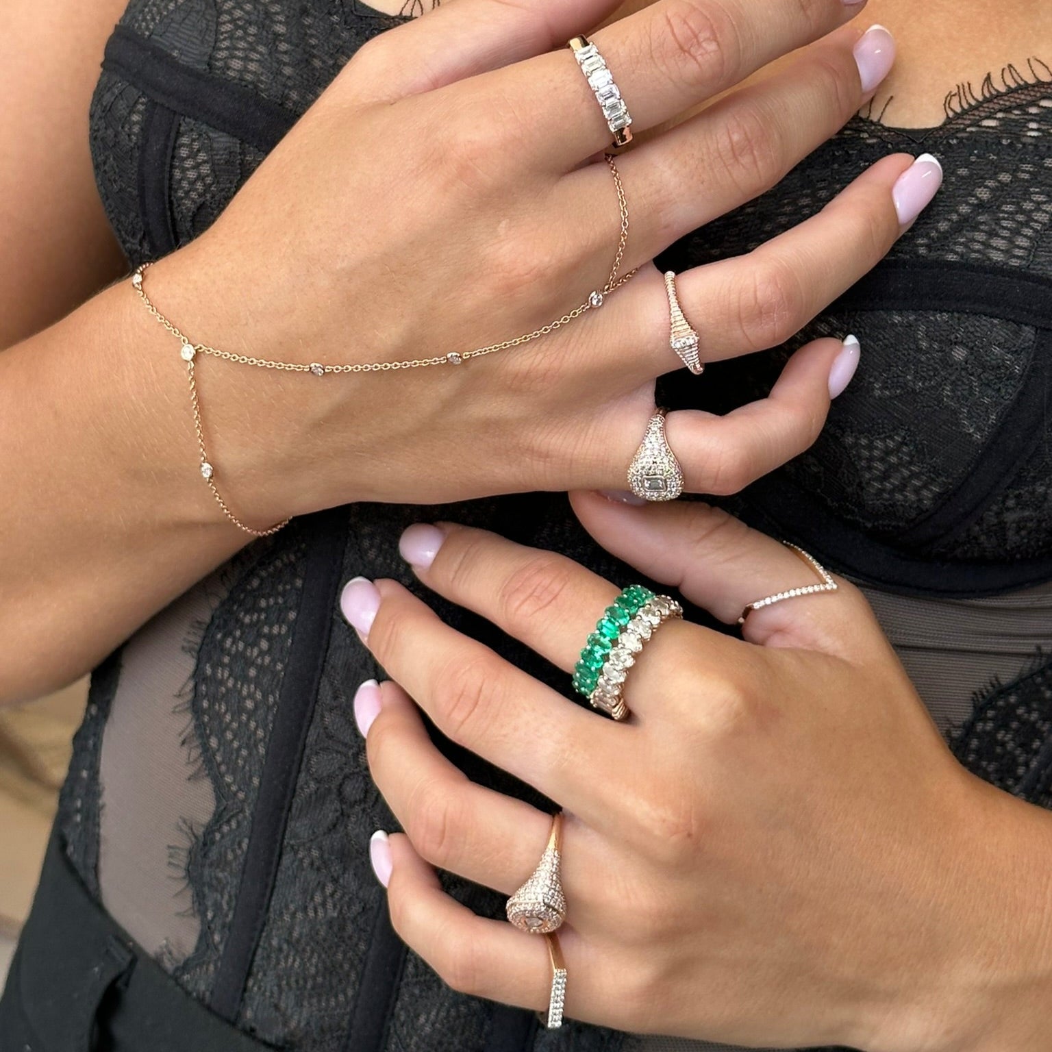 Diamond V Ring