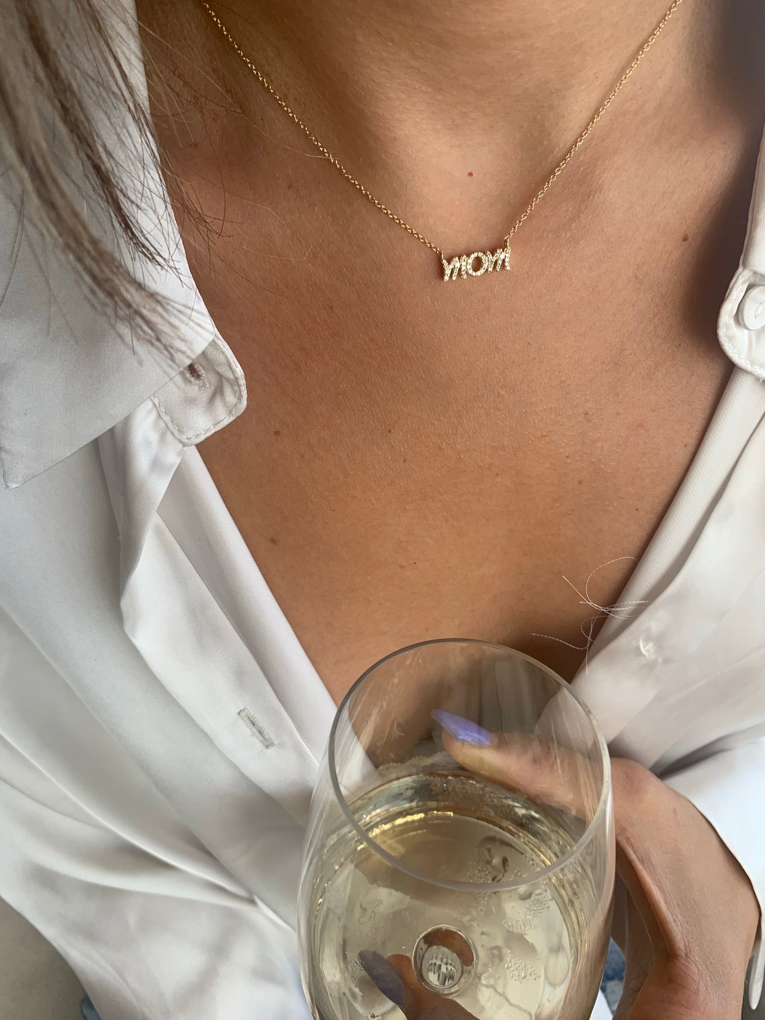 MOM Diamond necklce