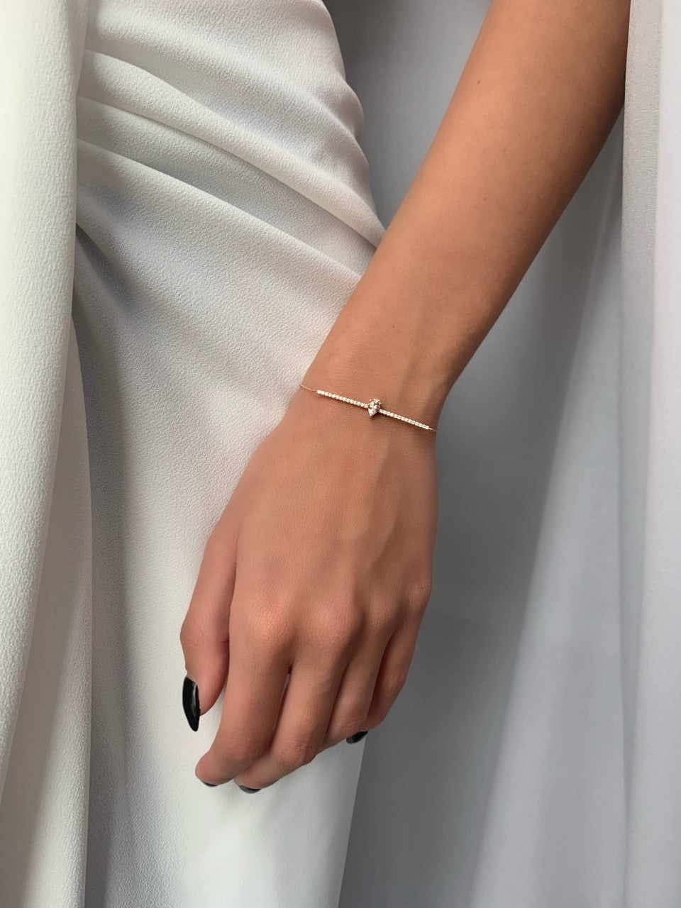 Emerald Pear Shape Bar Bracelet